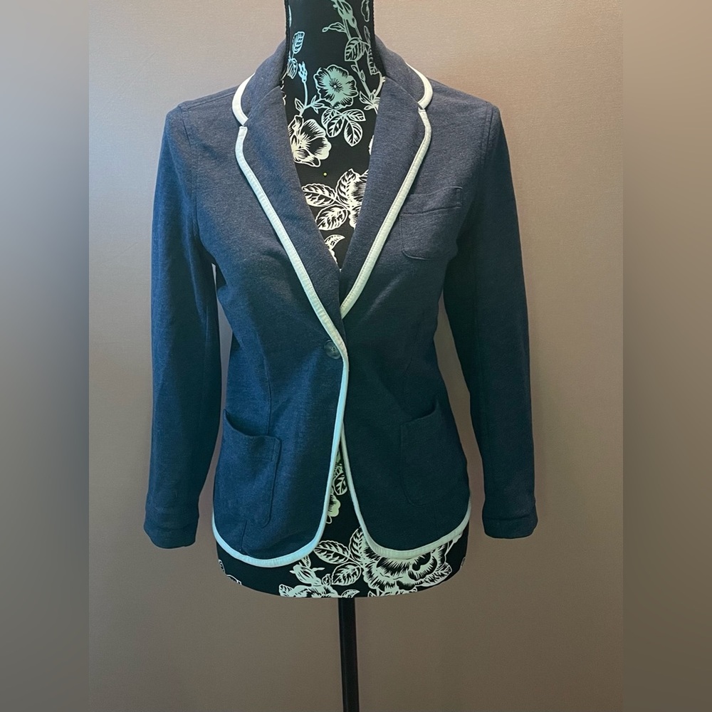 Navy blue and while cotton blazer